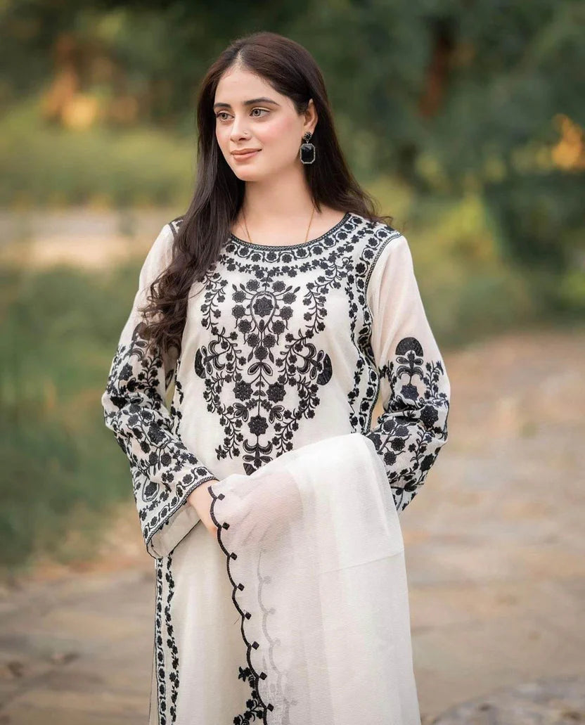 AGHA NOOR LAWN LUXURY UNSTICH EMB 3PC
